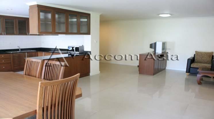 Nice Place at Sukhumvit Apartment  2 Bedroom For Rent BTS Asok - MRT S04