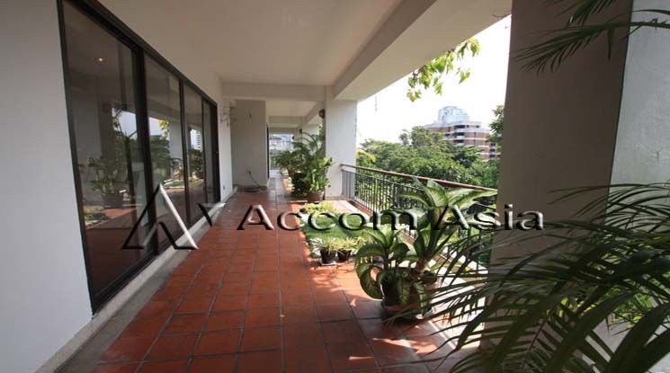 Penthouse | Ideal for big Apartment  4 Bedroom For Rent BTS Asok - MRT01