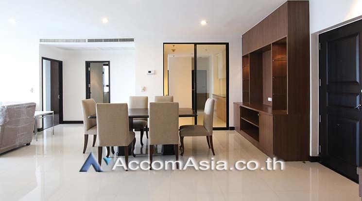 Neutrally Designed Concept Apartment  3 Bedroom For Rent BTS Ekkamai i04