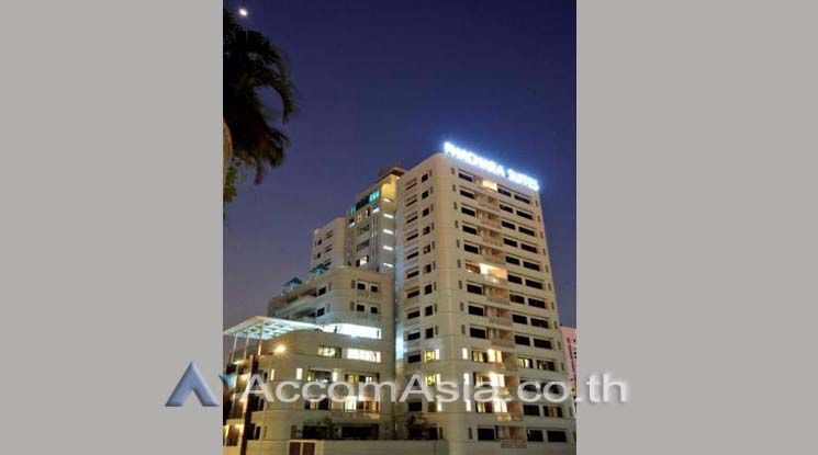 Modern Thai charm Apartment  1 Bedroom For Rent BTS Nana in Sukhumvit06