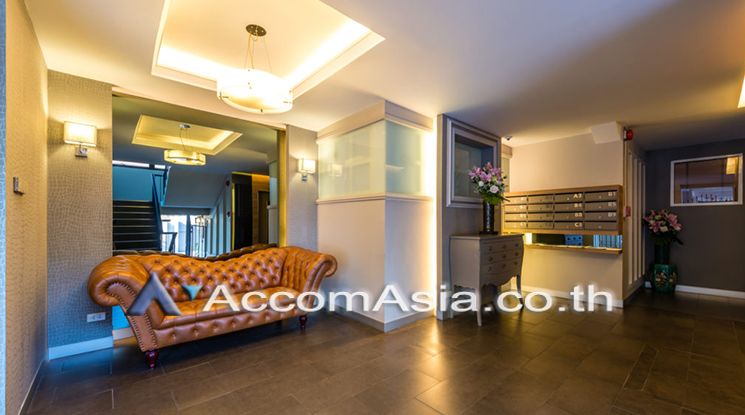 Step to Lumpini Park Apartment  2 Bedroom For Rent BTS Ploenchit in Pl05
