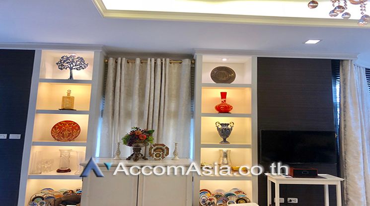 Townhouse  4 Bedroom For Rent BTS Chitlom in Lang Suan Bangkok04