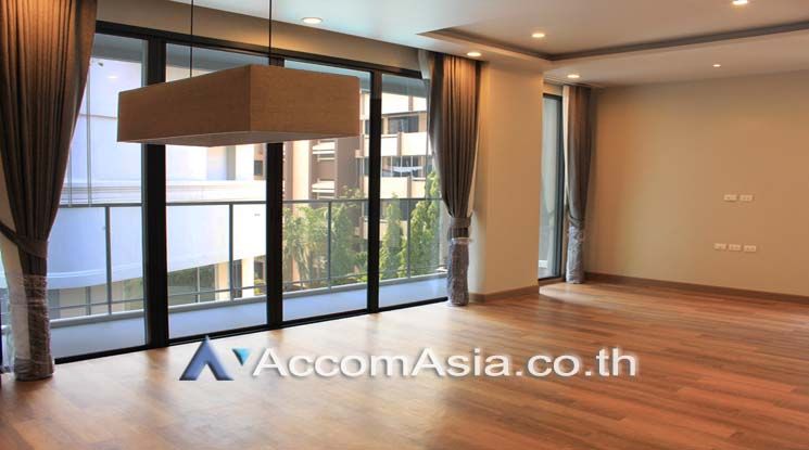 Perfect Living In Bangkok Apartment  3 Bedroom For Rent BTS Phrom Phon04