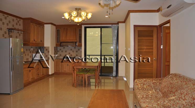 Homey and relaxed Apartment  3 Bedroom For Rent BTS Phrom Phong in Suk05