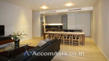 Deluxe residence with greenery surrounding Apartment  3 Bedroom For Re02