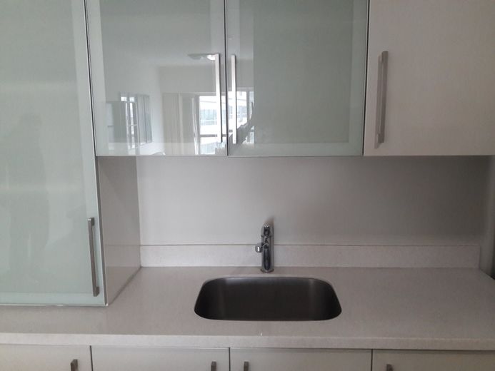 "1BR