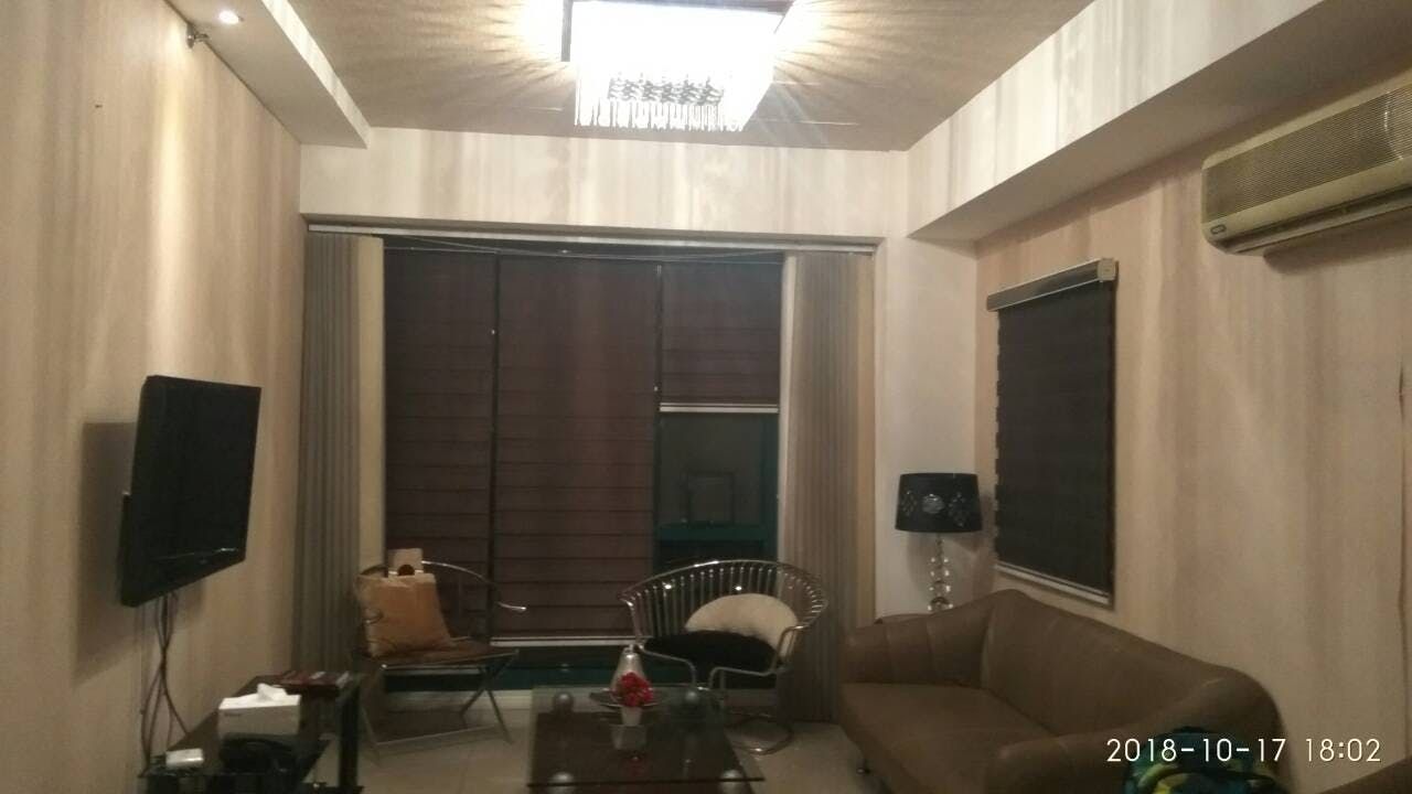 "3BR Condo for Rent in Penhurst Parkplace, BGC - Bonifacio Global City,"06