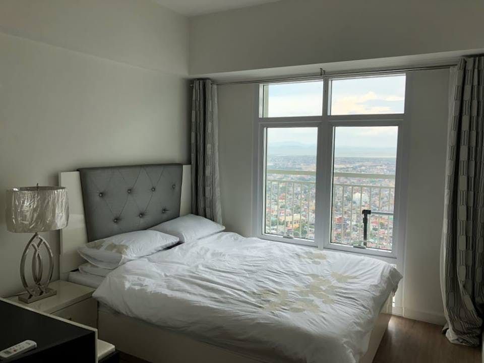 "1BR Condo for Rent in Red Oak at Two Serenda, BGC - Bonifacio Global C"10