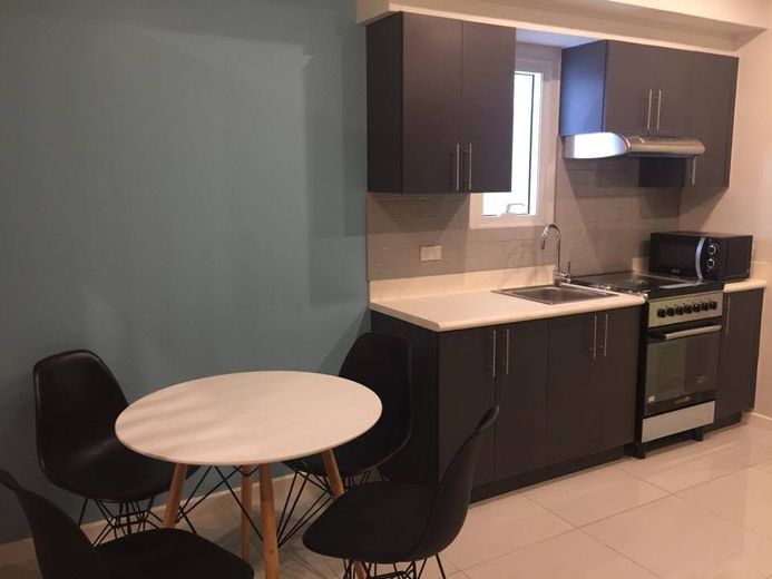 "Studio Condo for Rent in Senta, Legazpi Village, Makati"01