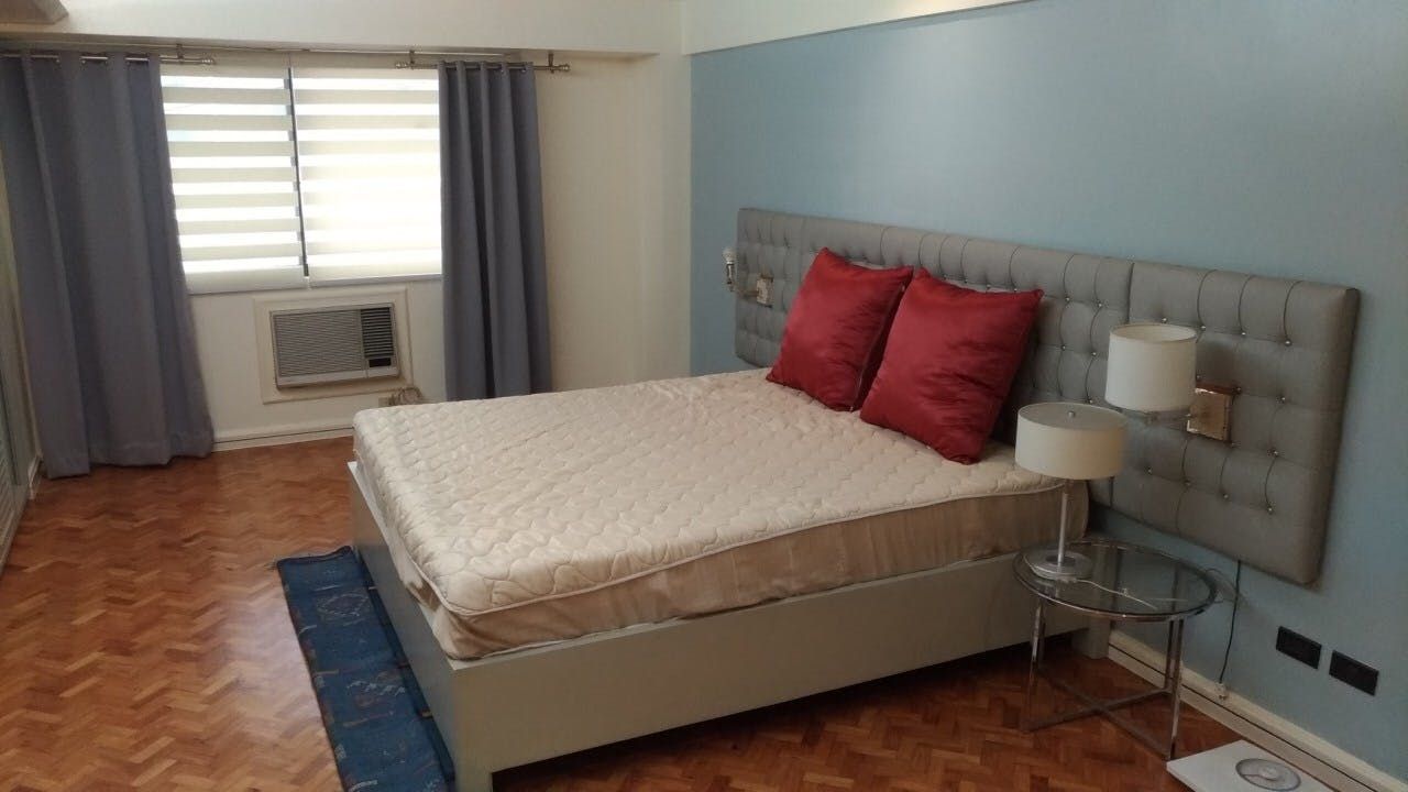 "2BR Condo for Rent in Century Plaza, Legazpi Village, Makati"10