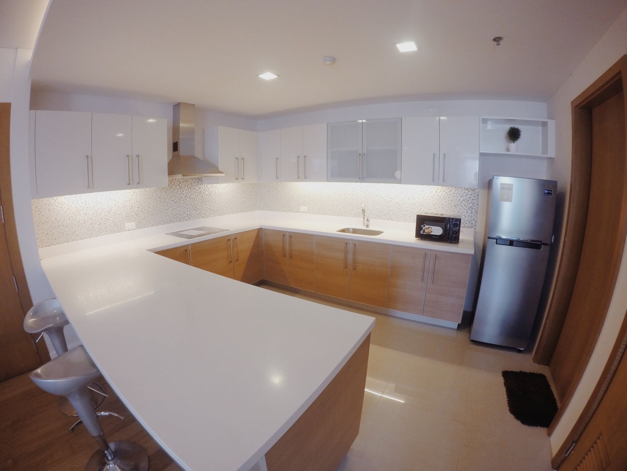 "1BR Condo for Rent in Park Terraces, San Lorenzo, Makati"08
