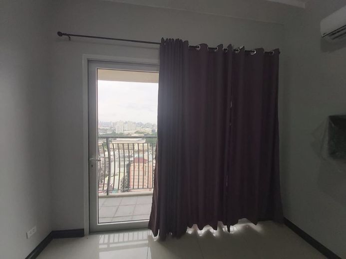 "2BR