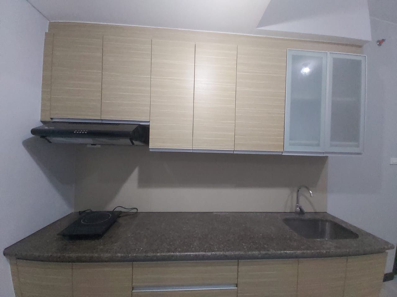 "2BR Condo for Rent in Princeview Parksuites, Binondo, Manila"08