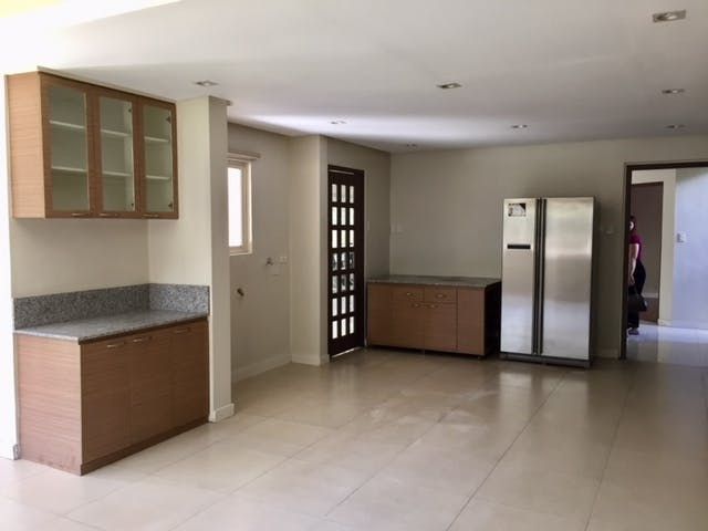 "4BR House for Rent in Valle Verde, Pasig"04
