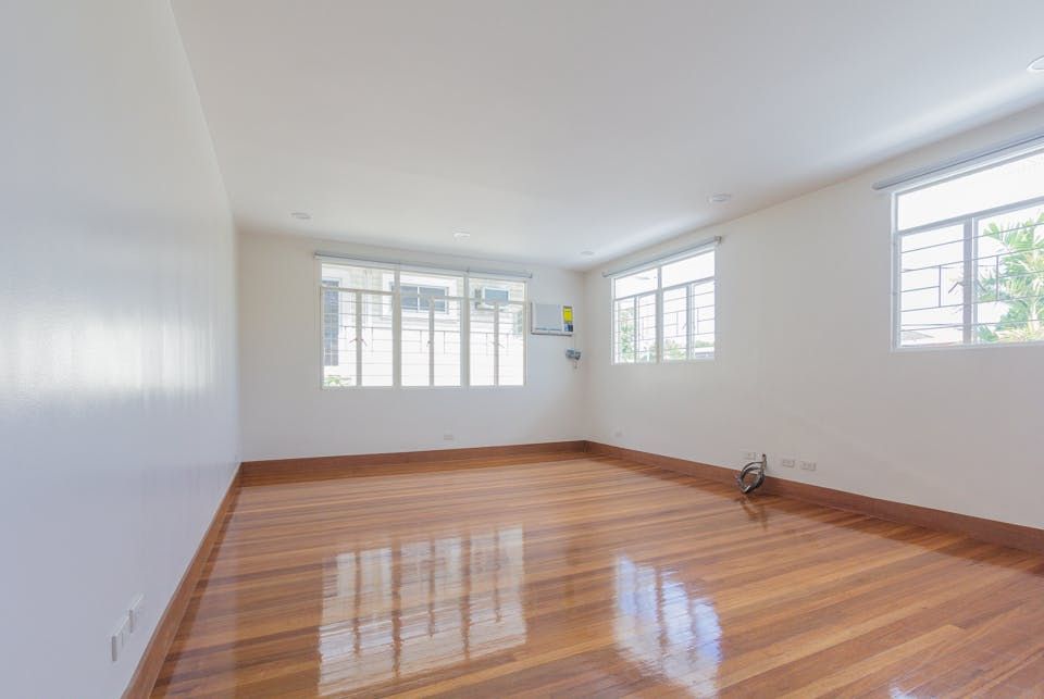 "5BR House for Rent in Dasmari?as Village, Makati"03