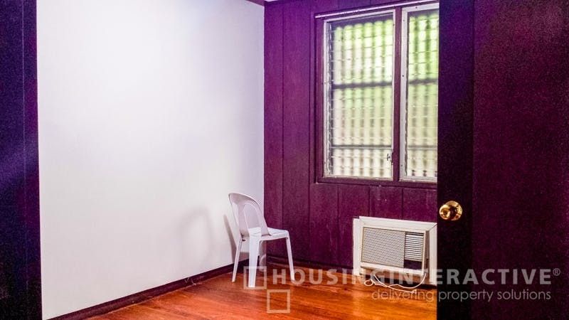 "3BR House for Rent in Dasmari?as Village, Makati"06