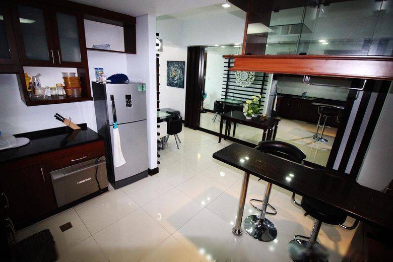 "3BR House for Rent in San Lorenzo Village, Makati"01