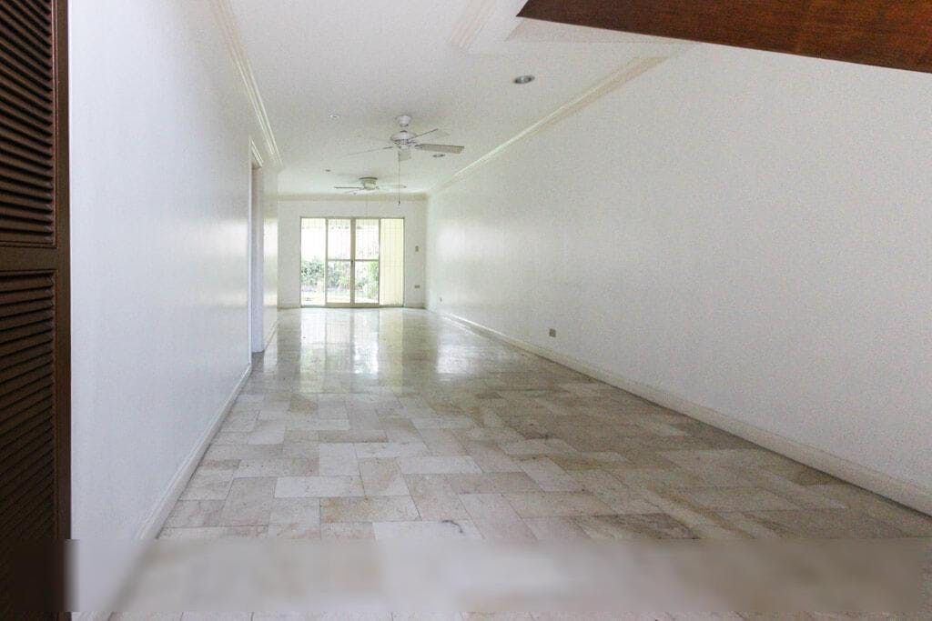 "3BR House for Rent in San Lorenzo Village, Makati"08