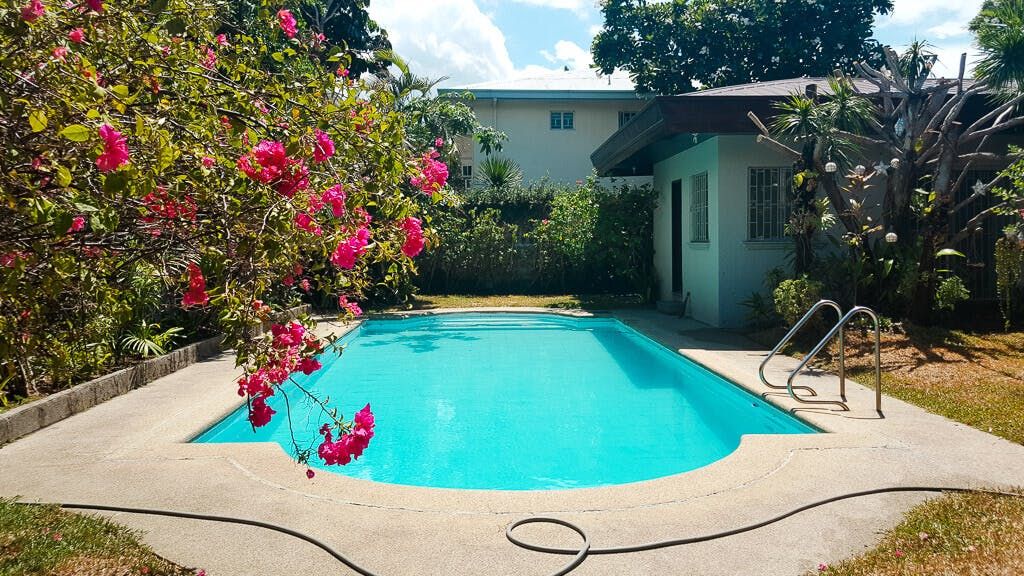 "4BR House for Rent in Dasmari?as Village, Makati"06
