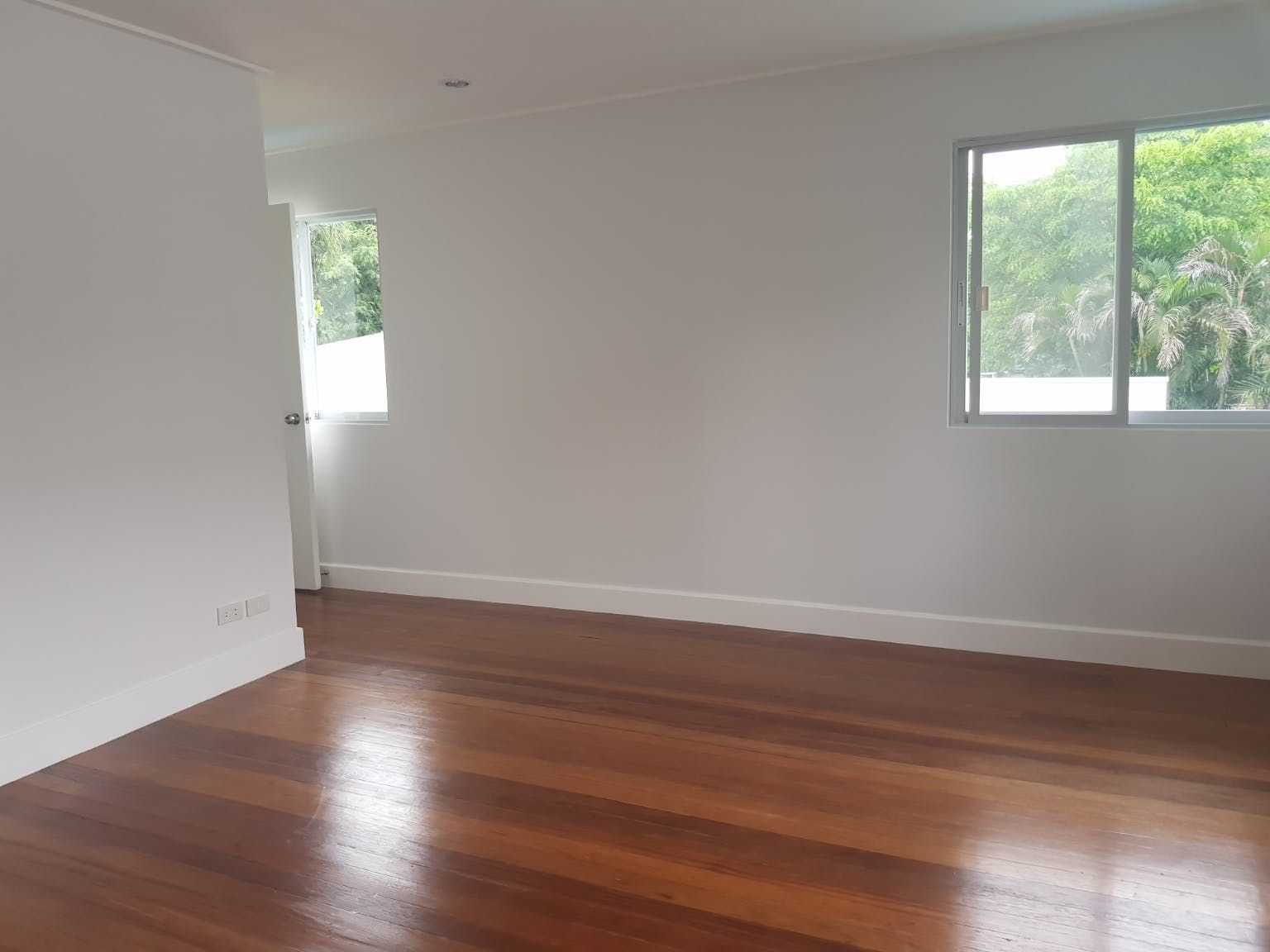 "4BR House for Rent in Dasmari?as Village, Makati"04