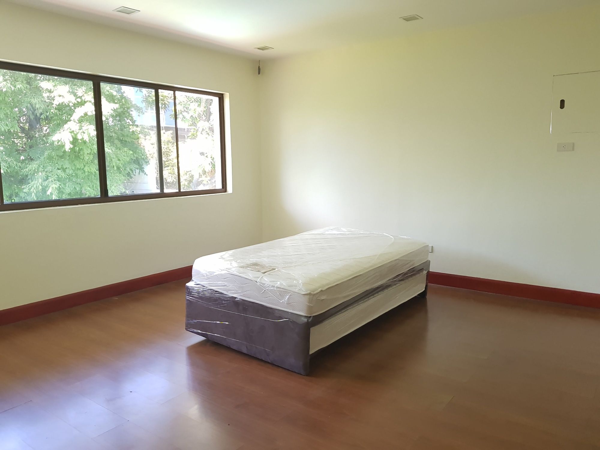 "4BR House for Rent in Bel-Air Village, Makati"04