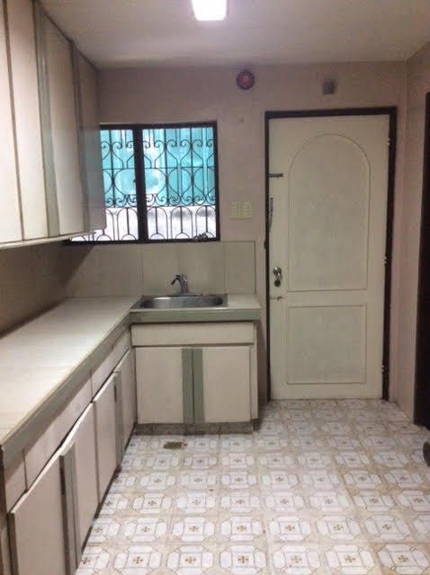 "4BR House for Rent in Valle Verde, Pasig"10