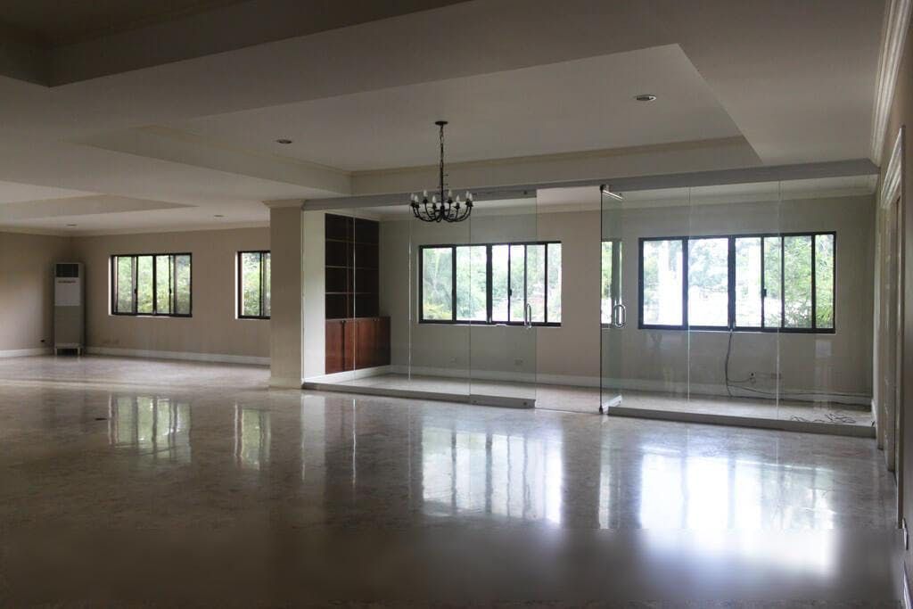 "3BR House for Rent in San Lorenzo Village, Makati"04