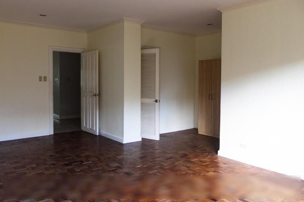 "3BR House for Rent in San Lorenzo Village, Makati"10
