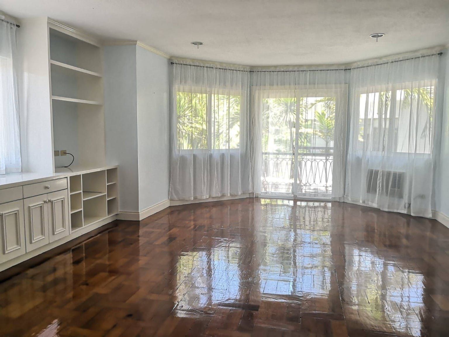 "5BR House for Rent in Ayala Alabang Village, Muntinlupa"06