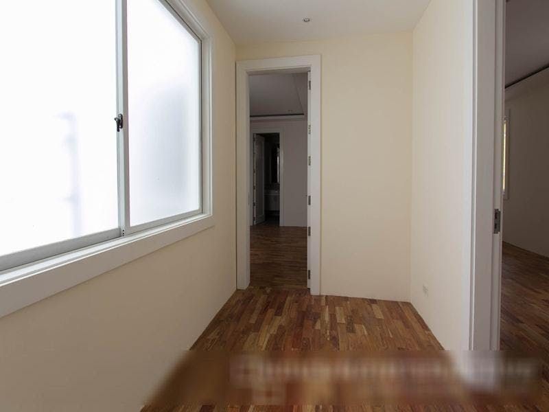"3BR House for Rent in San Lorenzo Village, Makati"10
