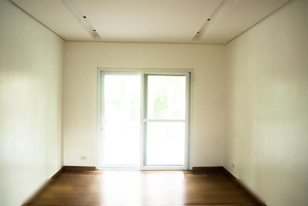 "5BR House for Rent in Ayala Alabang Village, Muntinlupa"10