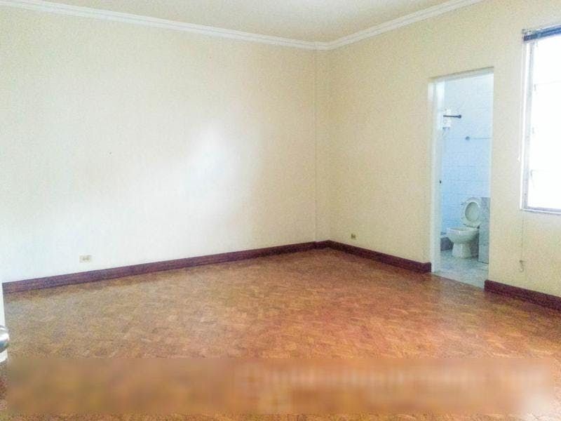 "3BR House for Rent in Palm Village, Makati"10