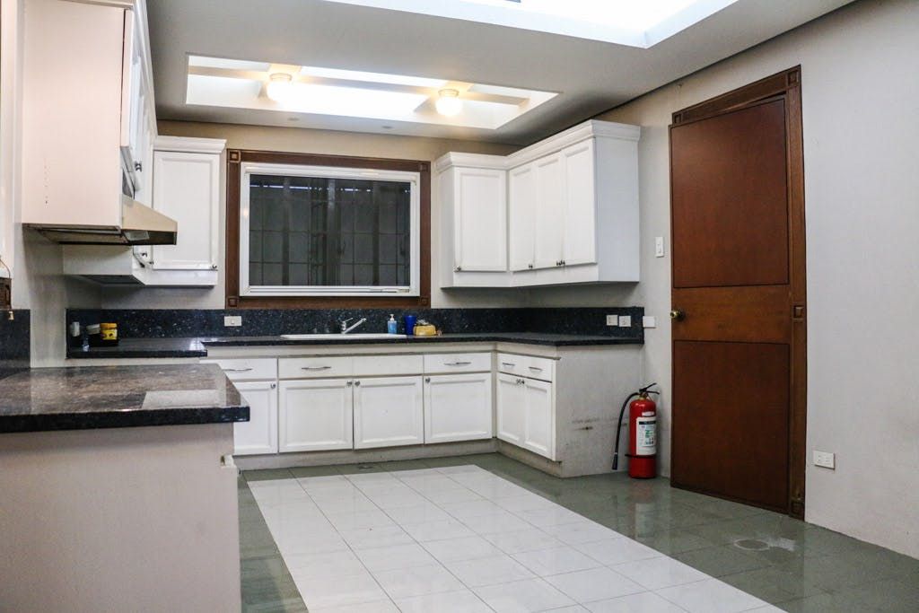 "4BR House for Rent in Bel-Air Village, Makati"04