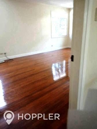 "4BR House for Rent in Dasmari?as Village, Makati"04