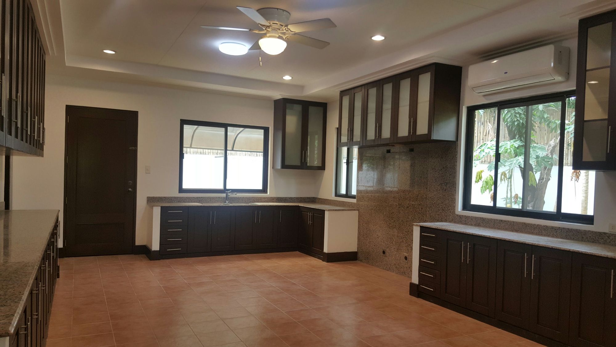 "5BR House for Rent in Forbes Park, Makati"09