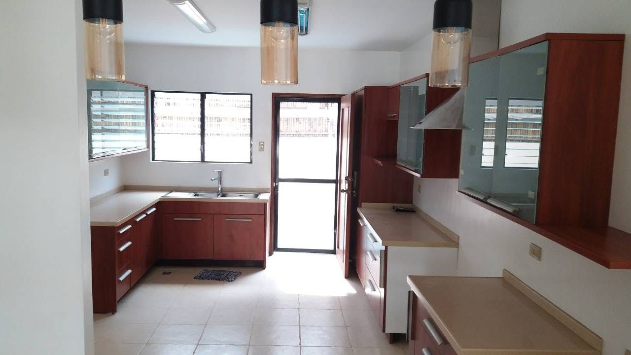 "3BR House for Rent in Ayala Alabang Village, Muntinlupa"08