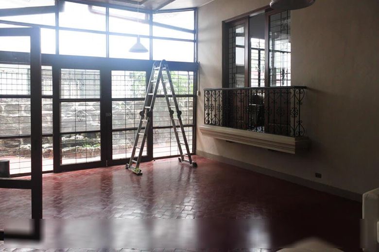 "3BR House for Rent in McKinley Hill, Taguig"01