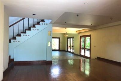"4BR House for Rent in ,"04