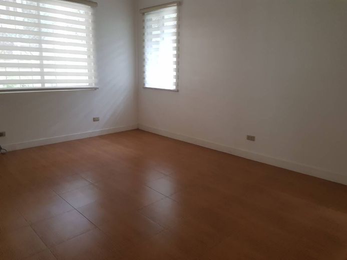 "4BR House for Rent in Urdaneta Village, Makati"01