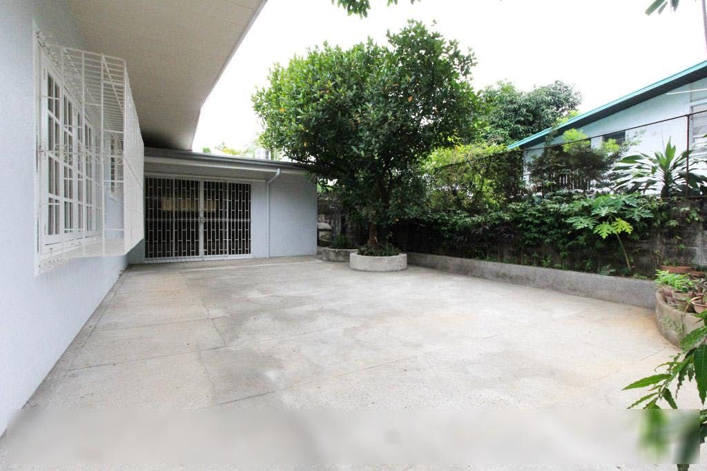 "4BR House for Rent in Urdaneta Village, Makati"03