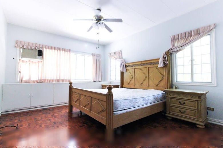 "4BR House for Rent in ,"01