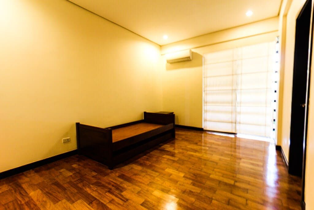 "4BR House for Rent in Ayala Alabang Village, Muntinlupa"09
