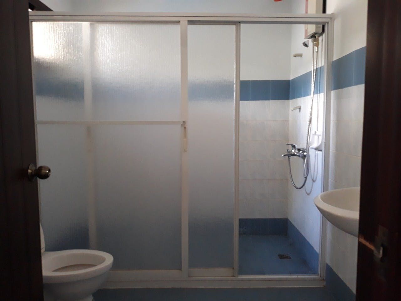 "3BR House for Rent in San Lorenzo Village, Makati"10