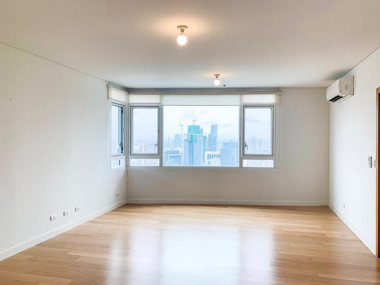 "3BR Condo for Rent in Park Terraces, San Lorenzo, Makati"04