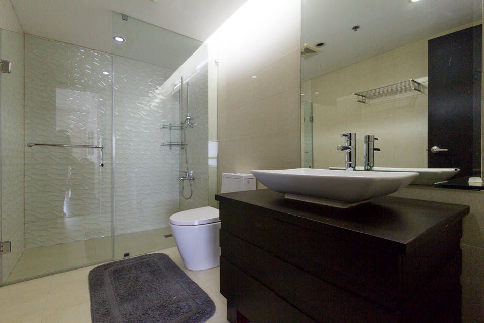 "3BR Condo for Rent in The Peak, Salcedo Village, Makati"03