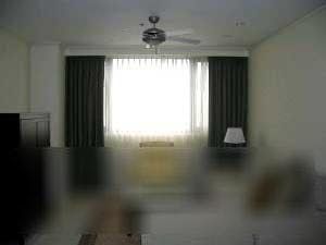 "2BR Condo for Rent in The Biltmore, Legazpi Village, Makati"04