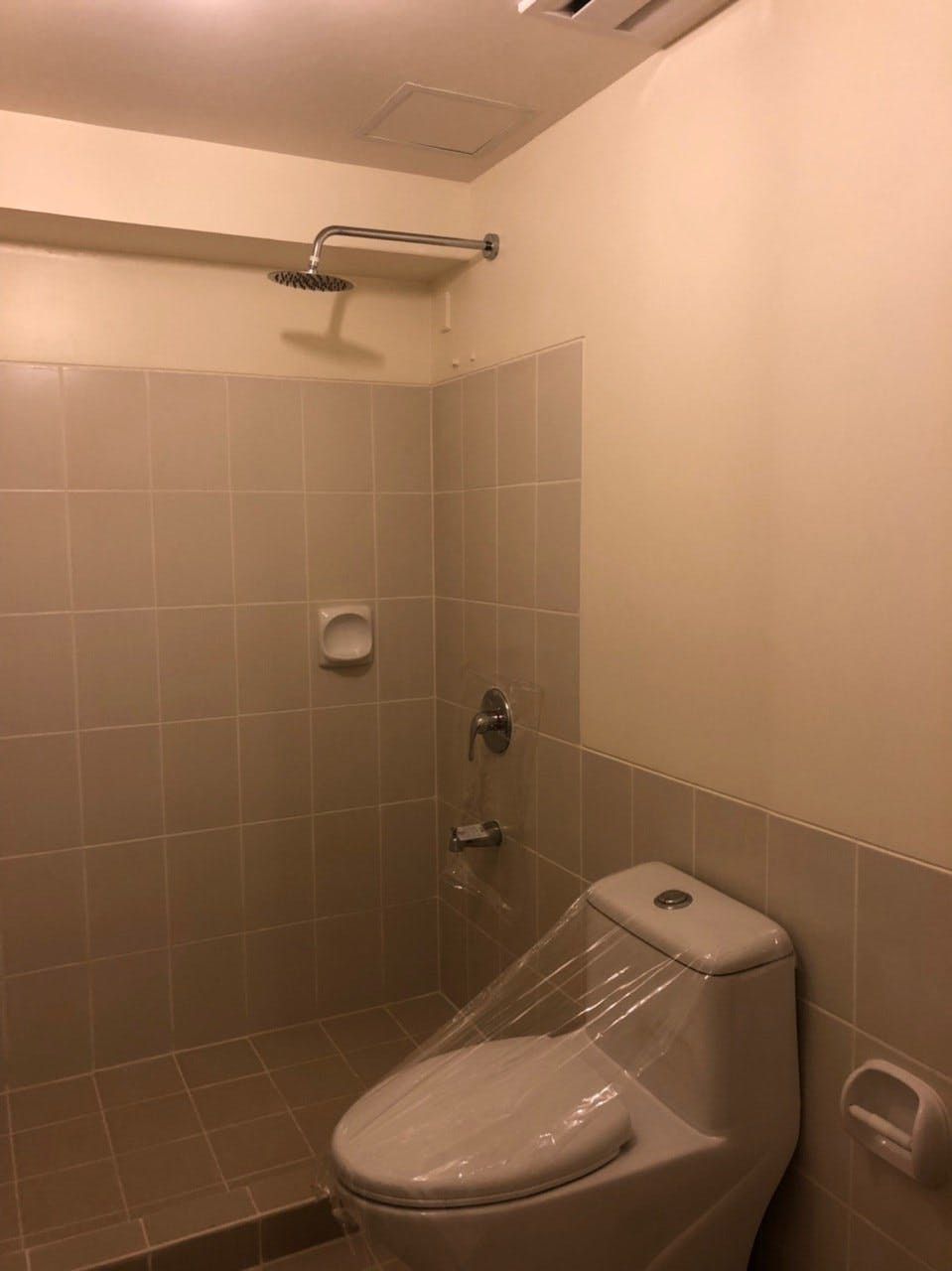 "2BR Condo for Rent in Lumiere Residences, Bagong Ilog, Pasig"08