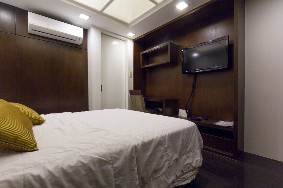 "1BR Condo for Rent in Joya Lofts and Towers, Rockwell Center, Makati"10