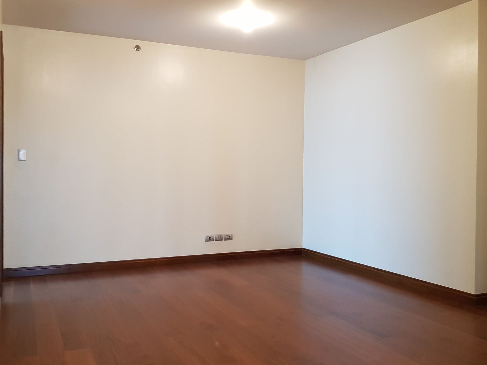 "3BR Condo for Rent in Horizon Homes at Shangri-la The Fort, BGC - Boni"08