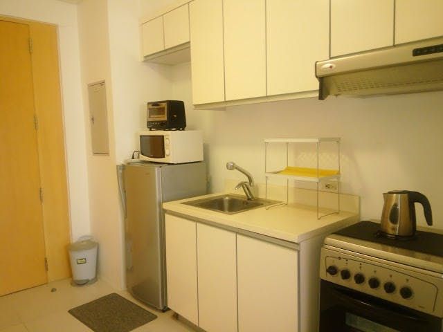 "Studio Condo for Rent in Icon Residences, BGC - Bonifacio Global City,"10